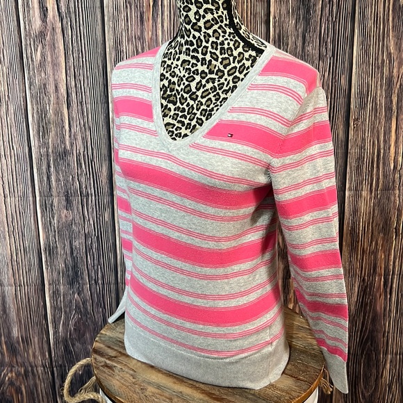 Tommy Hilfiger Sweater - Picture 3 of 8